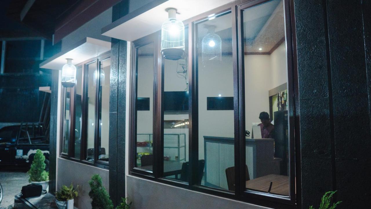 Sitiinggil Guest House Syariah Tegal  Extérieur photo