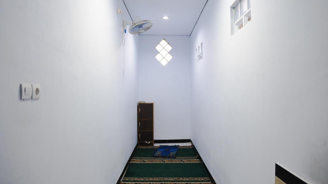 Sitiinggil Guest House Syariah Tegal  Extérieur photo